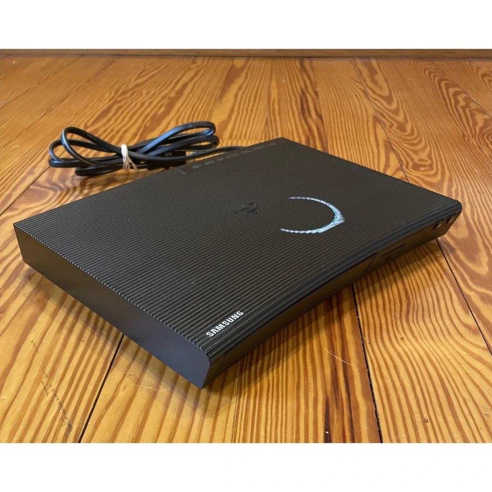 Samsung BD-JM57 Blu Ray DVD Player Curve WiFi Netflix Streaming - NO REMOTE!